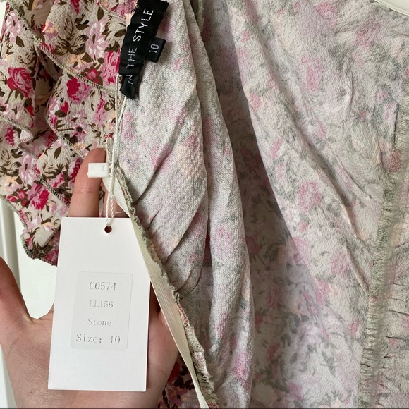 InTheStyle x Lorna Luxe ruffle off shoulder dress - Picture 9 of 12